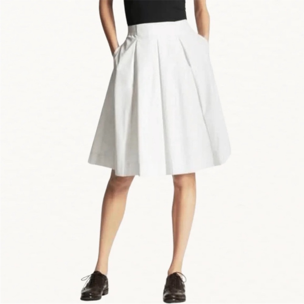 Uniqlo White Skirt Size M